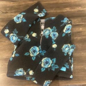 Cute hoodie that’s super cozy and soft